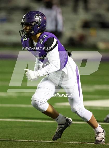 Thumbnail 2 in Conway @ Fayetteville (AAA 7A 2nd Round Playoff) photogallery.