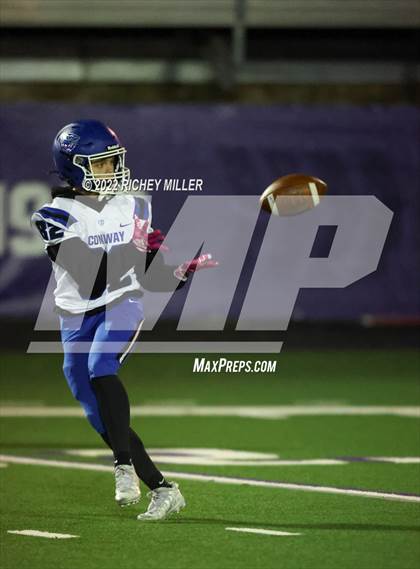 Thumbnail 3 in Conway @ Fayetteville (AAA 7A 2nd Round Playoff) photogallery.