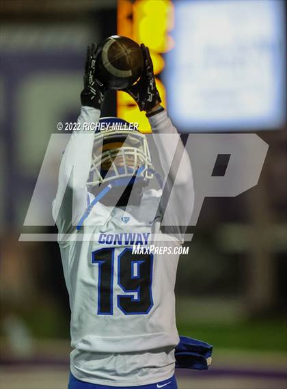 Thumbnail 3 in Conway @ Fayetteville (AAA 7A 2nd Round Playoff) photogallery.