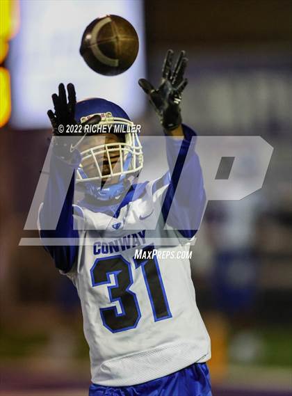 Thumbnail 2 in Conway @ Fayetteville (AAA 7A 2nd Round Playoff) photogallery.