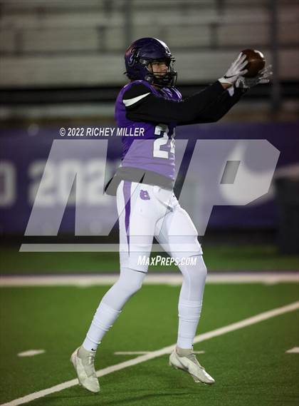 Thumbnail 3 in Conway @ Fayetteville (AAA 7A 2nd Round Playoff) photogallery.