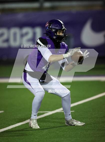 Thumbnail 3 in Conway @ Fayetteville (AAA 7A 2nd Round Playoff) photogallery.