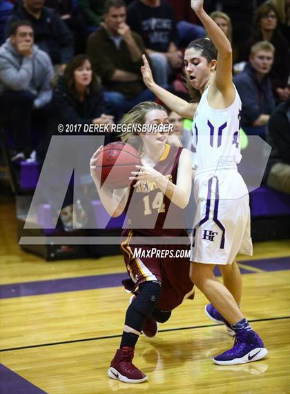 Thumbnail 2 in Golden vs Holy Family (Sweet 16) photogallery.