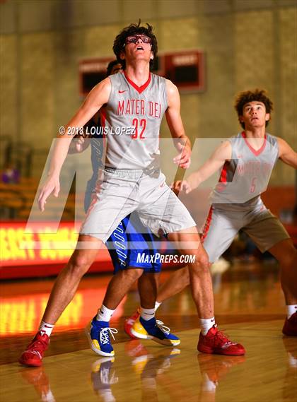 Thumbnail 3 in El Toro @ Mater Dei photogallery.