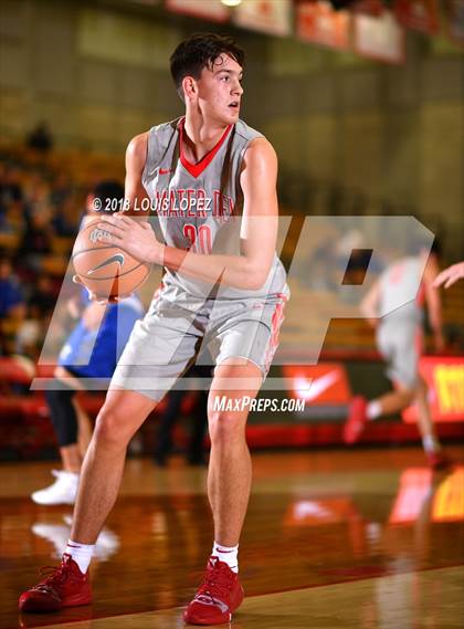 Thumbnail 3 in El Toro @ Mater Dei photogallery.