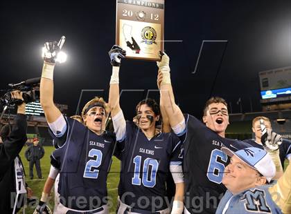 Thumbnail 2 in Garden Grove vs. Corona del Mar (CIF SS Southern Division Final) photogallery.