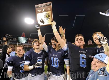 Thumbnail 2 in Garden Grove vs. Corona del Mar (CIF SS Southern Division Final) photogallery.