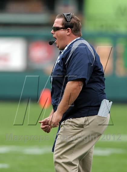Thumbnail 2 in Garden Grove vs. Corona del Mar (CIF SS Southern Division Final) photogallery.