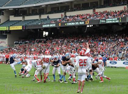Thumbnail 2 in Garden Grove vs. Corona del Mar (CIF SS Southern Division Final) photogallery.