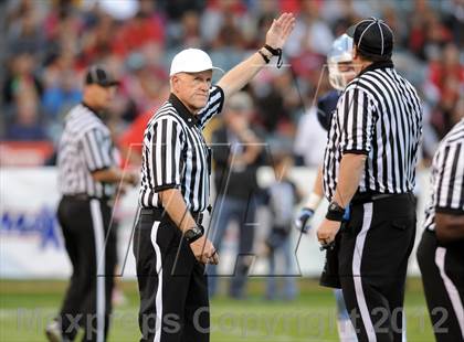 Thumbnail 2 in Garden Grove vs. Corona del Mar (CIF SS Southern Division Final) photogallery.