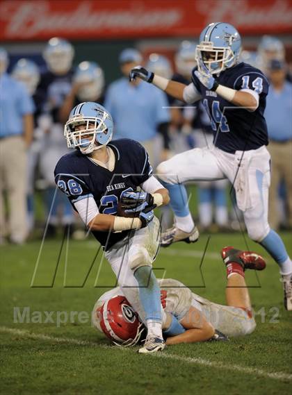 Thumbnail 2 in Garden Grove vs. Corona del Mar (CIF SS Southern Division Final) photogallery.
