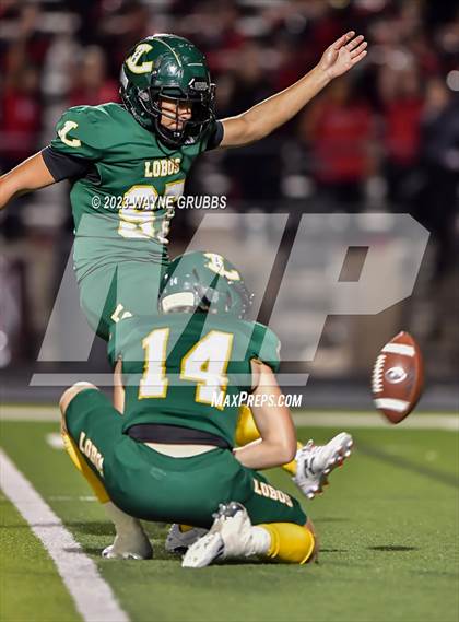 Thumbnail 1 in Longview vs. Porter (UIL 5A Bi-District) photogallery.