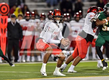 Thumbnail 1 in Longview vs. Porter (UIL 5A Bi-District) photogallery.