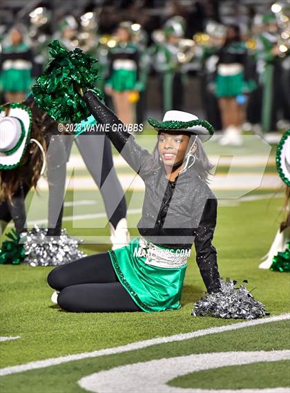 Thumbnail 1 in Longview vs. Porter (UIL 5A Bi-District) photogallery.