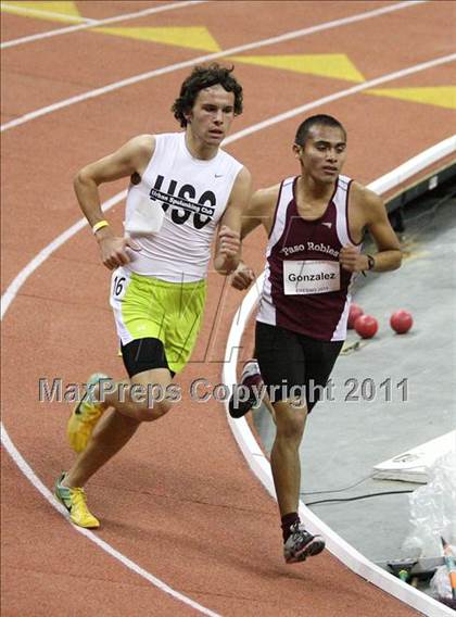 Thumbnail 1 in Run For The Dream California Indoor Invitational (Boys Track Events) photogallery.