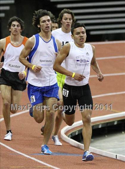 Thumbnail 3 in Run For The Dream California Indoor Invitational (Boys Track Events) photogallery.