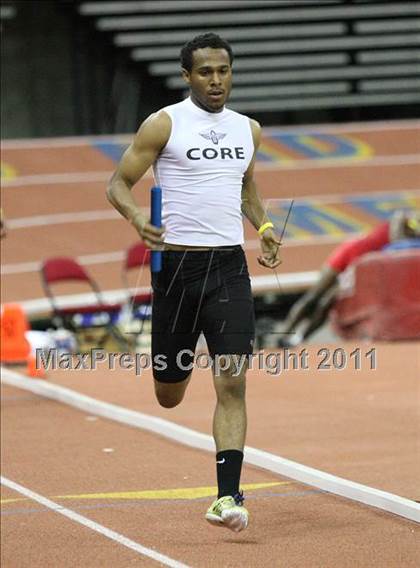 Thumbnail 2 in Run For The Dream California Indoor Invitational (Boys Track Events) photogallery.