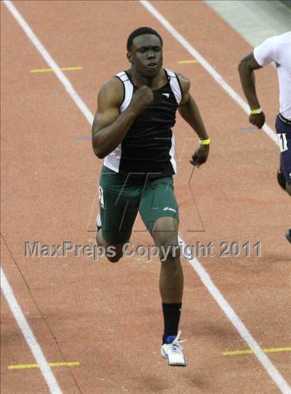 Thumbnail 3 in Run For The Dream California Indoor Invitational (Boys Track Events) photogallery.