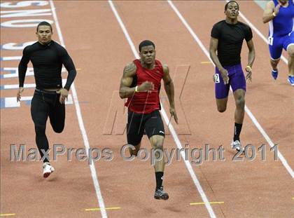 Thumbnail 1 in Run For The Dream California Indoor Invitational (Boys Track Events) photogallery.