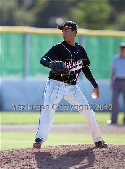 Thumbnail 2 in Head-Royce vs. Valley Christian (CIF NCS D5 Final) photogallery.