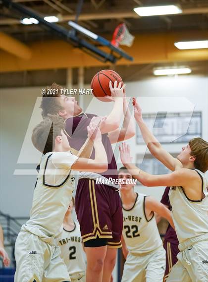 Thumbnail 2 in Brebeuf Jesuit Preparatory @ Tri-West Hendricks photogallery.