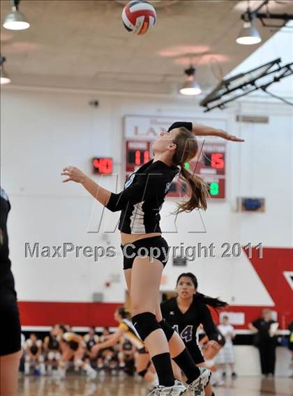 Thumbnail 3 in Pacifica vs Torrance (Molten Classic) photogallery.