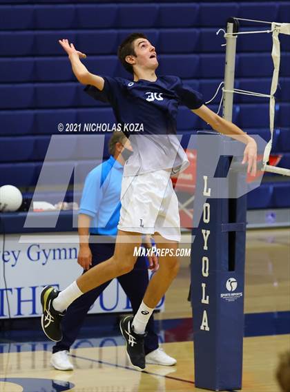 Thumbnail 2 in Redondo Union vs. Loyola (CIF SS D1 Playoffs) photogallery.
