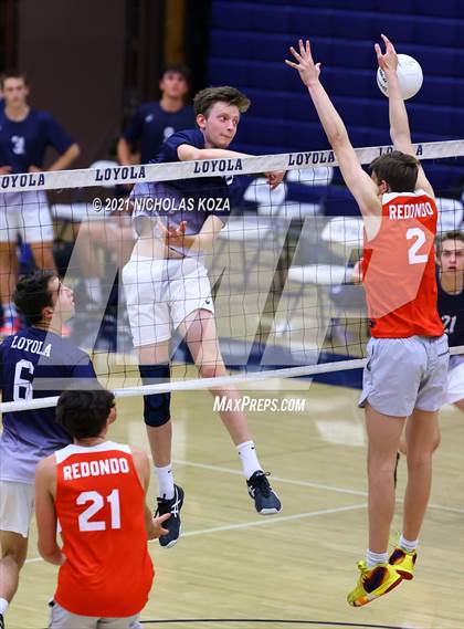 Thumbnail 3 in Redondo Union vs. Loyola (CIF SS D1 Playoffs) photogallery.