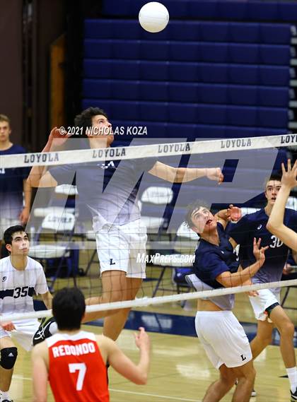 Thumbnail 3 in Redondo Union vs. Loyola (CIF SS D1 Playoffs) photogallery.