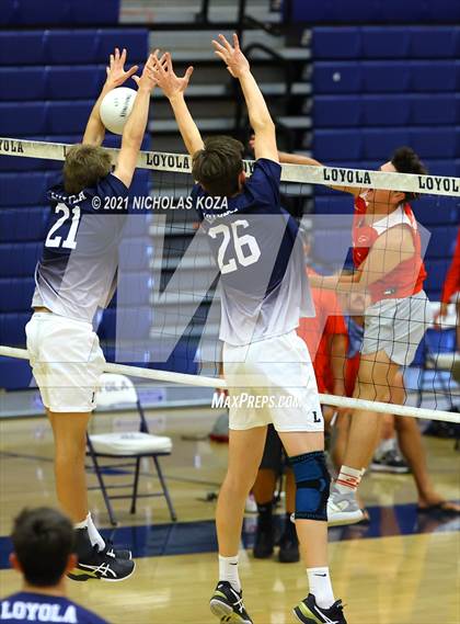 Thumbnail 1 in Redondo Union vs. Loyola (CIF SS D1 Playoffs) photogallery.