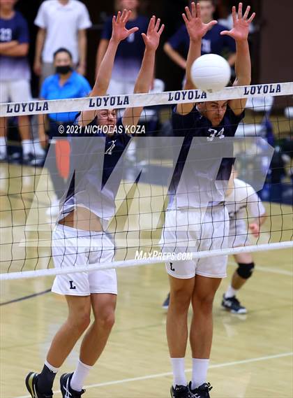Thumbnail 1 in Redondo Union vs. Loyola (CIF SS D1 Playoffs) photogallery.