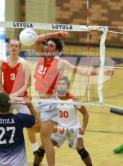 Thumbnail 3 in Redondo Union vs. Loyola (CIF SS D1 Playoffs) photogallery.