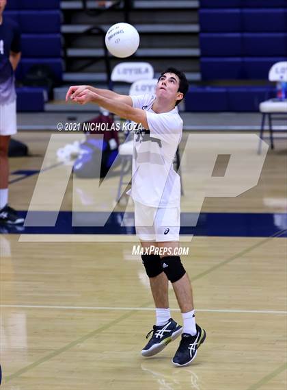 Thumbnail 3 in Redondo Union vs. Loyola (CIF SS D1 Playoffs) photogallery.