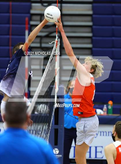Thumbnail 3 in Redondo Union vs. Loyola (CIF SS D1 Playoffs) photogallery.
