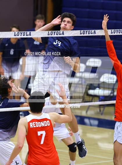 Thumbnail 1 in Redondo Union vs. Loyola (CIF SS D1 Playoffs) photogallery.