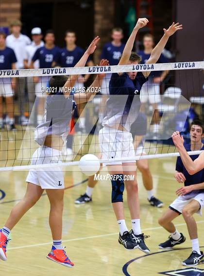 Thumbnail 3 in Redondo Union vs. Loyola (CIF SS D1 Playoffs) photogallery.