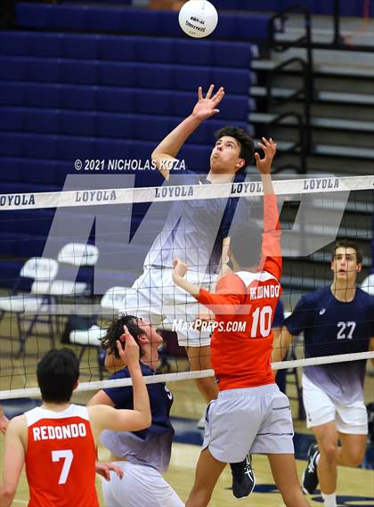Thumbnail 3 in Redondo Union vs. Loyola (CIF SS D1 Playoffs) photogallery.