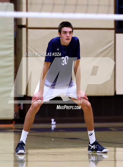 Thumbnail 2 in Redondo Union vs. Loyola (CIF SS D1 Playoffs) photogallery.