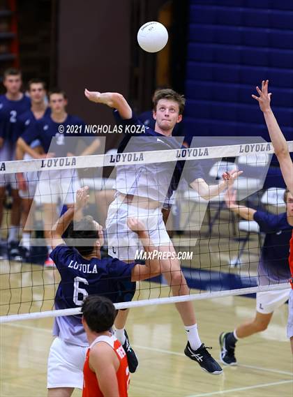 Thumbnail 1 in Redondo Union vs. Loyola (CIF SS D1 Playoffs) photogallery.