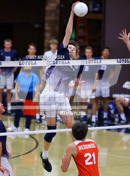 Thumbnail 3 in Redondo Union vs. Loyola (CIF SS D1 Playoffs) photogallery.