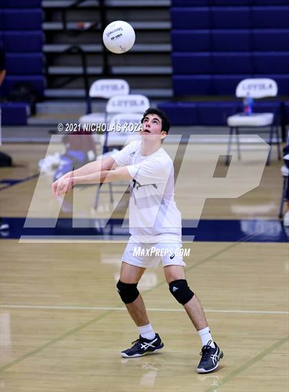 Thumbnail 2 in Redondo Union vs. Loyola (CIF SS D1 Playoffs) photogallery.