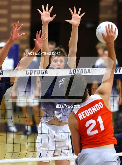 Thumbnail 1 in Redondo Union vs. Loyola (CIF SS D1 Playoffs) photogallery.
