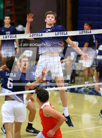 Thumbnail 2 in Redondo Union vs. Loyola (CIF SS D1 Playoffs) photogallery.