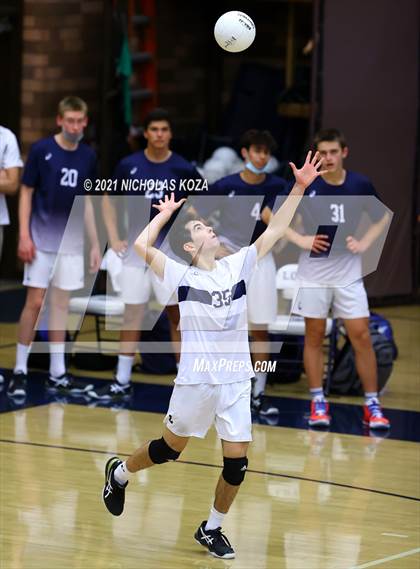Thumbnail 3 in Redondo Union vs. Loyola (CIF SS D1 Playoffs) photogallery.