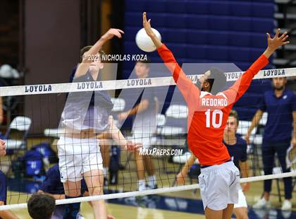 Thumbnail 3 in Redondo Union vs. Loyola (CIF SS D1 Playoffs) photogallery.