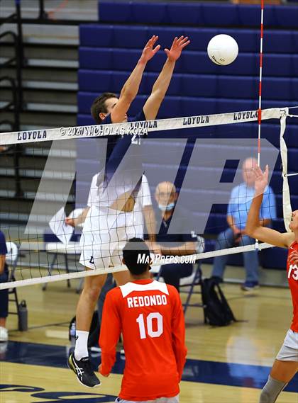 Thumbnail 3 in Redondo Union vs. Loyola (CIF SS D1 Playoffs) photogallery.