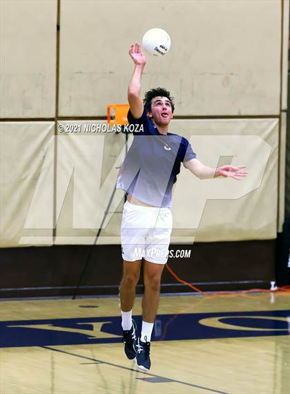 Thumbnail 2 in Redondo Union vs. Loyola (CIF SS D1 Playoffs) photogallery.