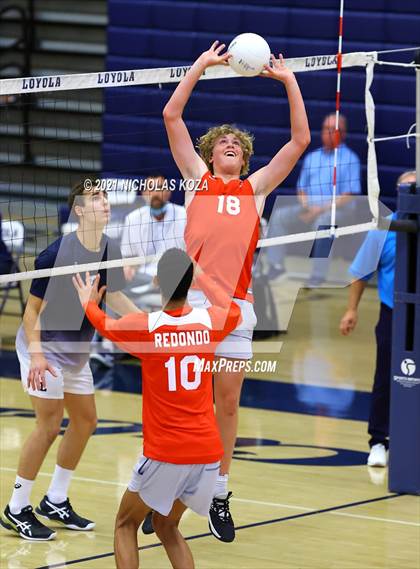 Thumbnail 3 in Redondo Union vs. Loyola (CIF SS D1 Playoffs) photogallery.