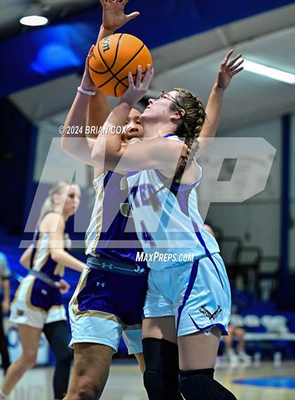 Thumbnail 1 in Berryville @ Cotter photogallery.