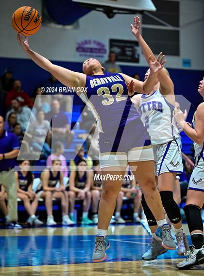 Thumbnail 3 in Berryville @ Cotter photogallery.
